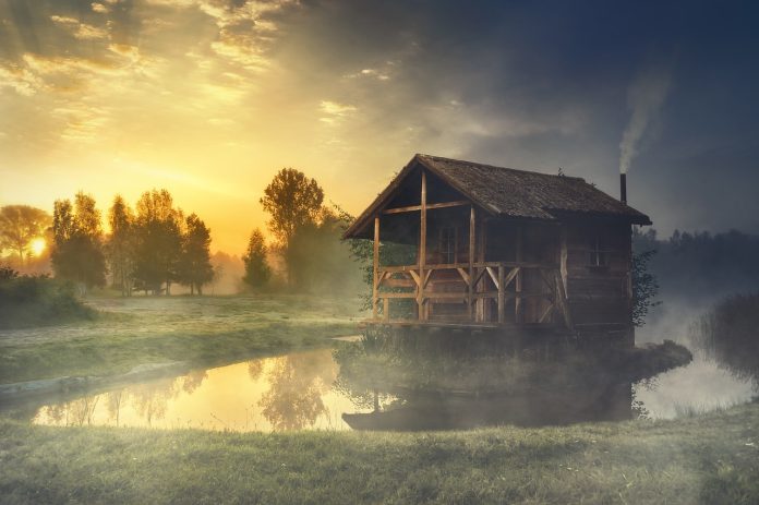 A photo of a cabin reminiscing the one in Uncle Tom's Cabin by Harriet Beecher Stowe